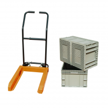 Lift trucks for Straight Wall Movable Containers Including Two Plastic Boxes